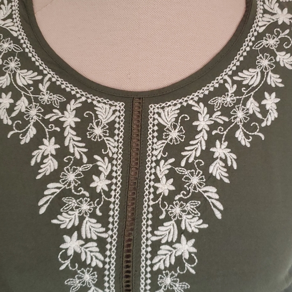 Olive green rayon embroidered Time and Tru blouse - Picture 6 of 6